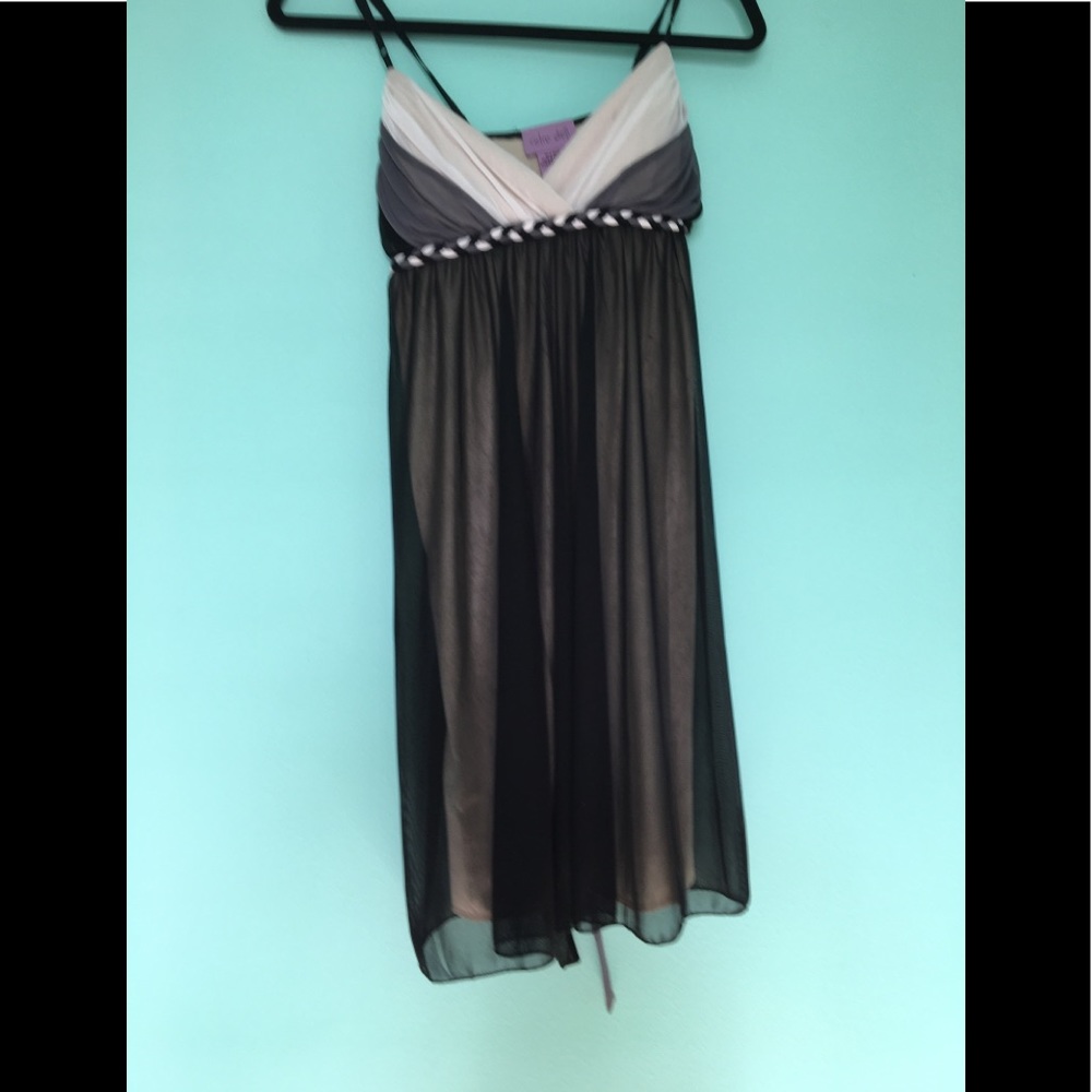 Ladies Retro Doll black & white dress  Size M NWT